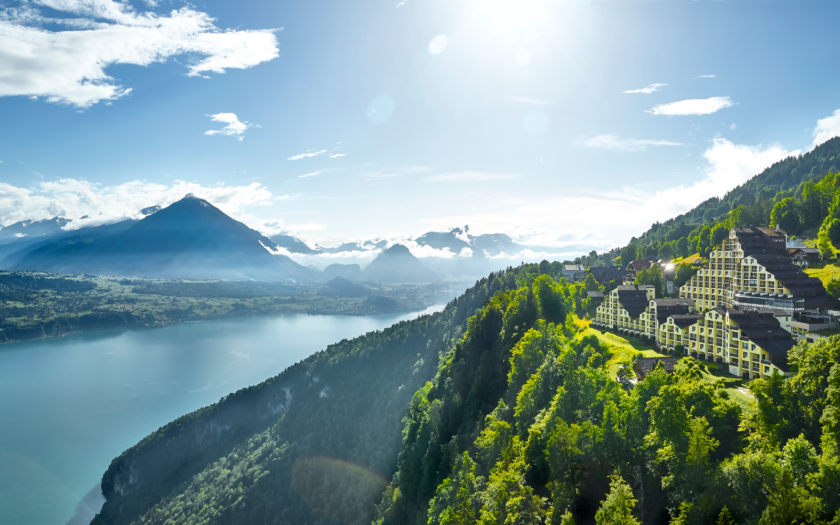 KW 15 im 2026 NS weekly Dorint Blüemlisalp Beatenberg Berner Oberland Meet Stay Special hotelbooker ch Gmb H MICE Service Aussicht