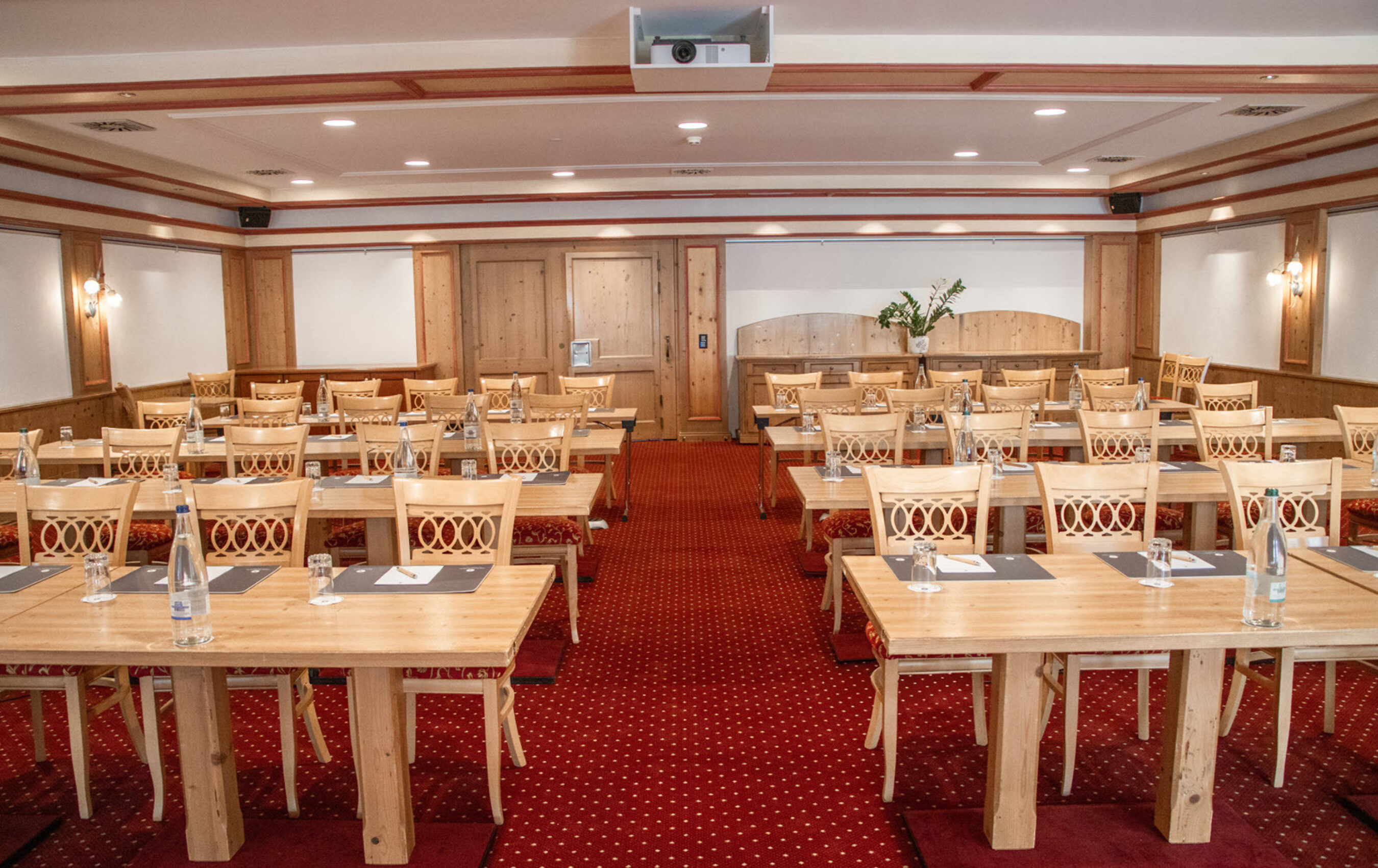 Les Diableret The Glacier Hotel Seminarraum