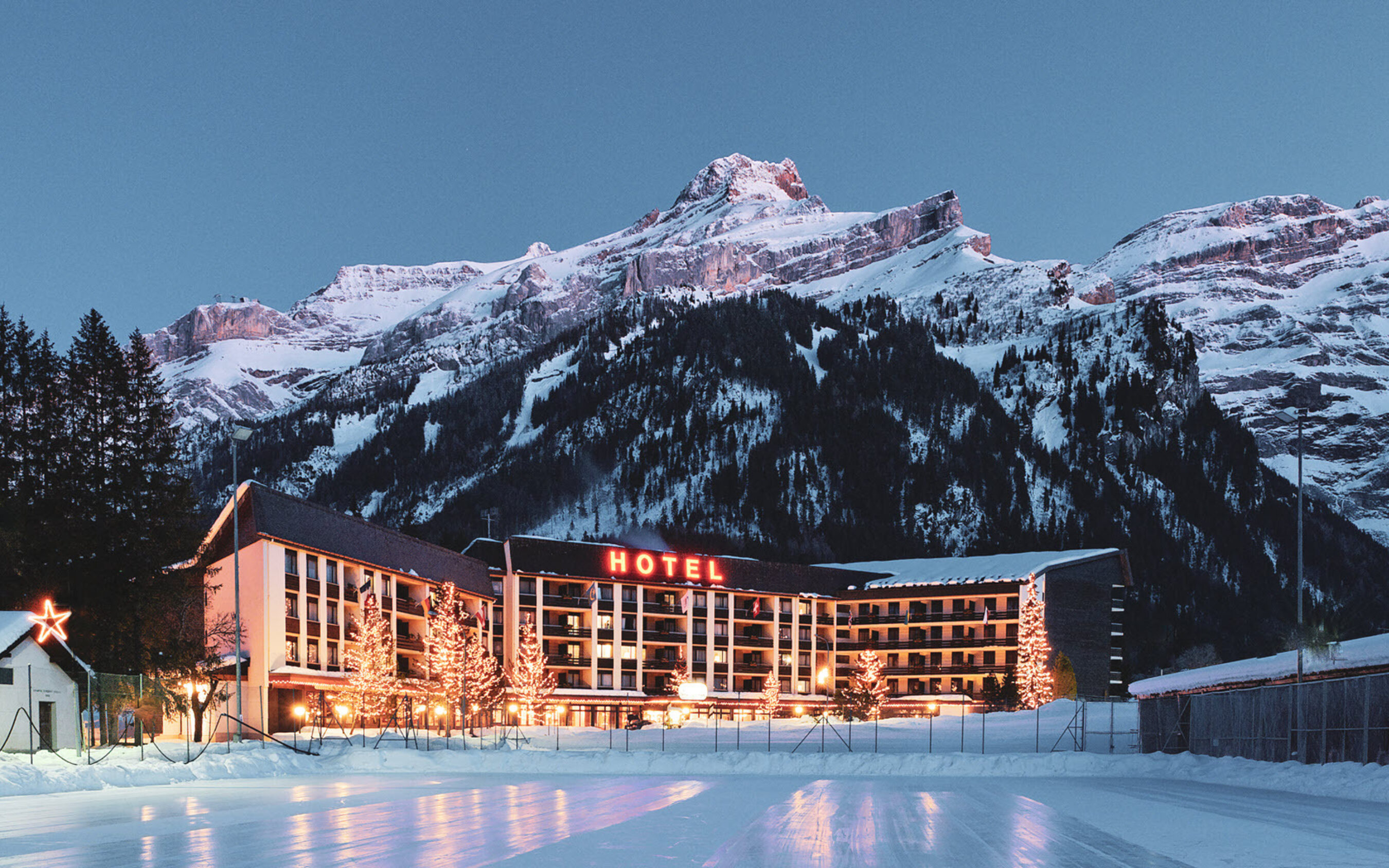 Les Diablerets The Glacier Hotel Aussenansicht
