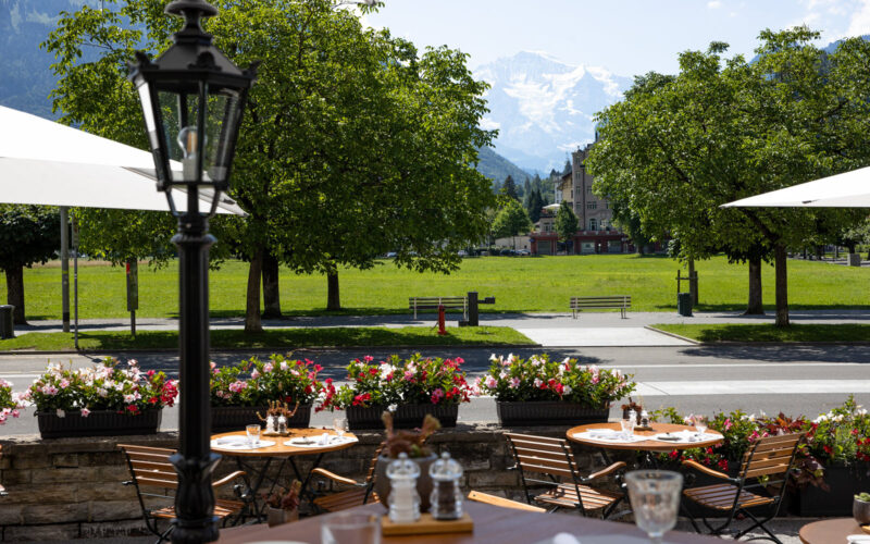 Neue Terrasse im Victoria-Jungfrau Grand Hotel & Spa in Interlaken