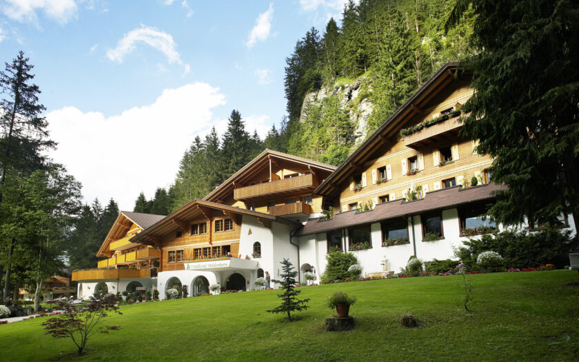 KW 31 NS Waldhotel Doldenhorn Relais et Chateux Kandersteg Berner Oberland Seminar Kongress events hotelbooker ch Gmbh