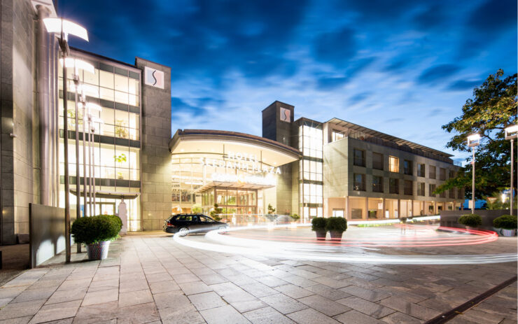 SEEDAMM PLAZA